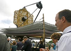 Макет телескопа JWST (фото АР).